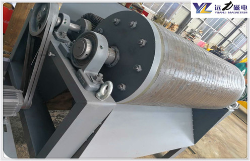 辊式磁选机，高品质辊式磁选机深受市场的欢迎_强磁磁选机给我们的生产带来了诸多便利报价及结构_华体会体育官方网站
厂家